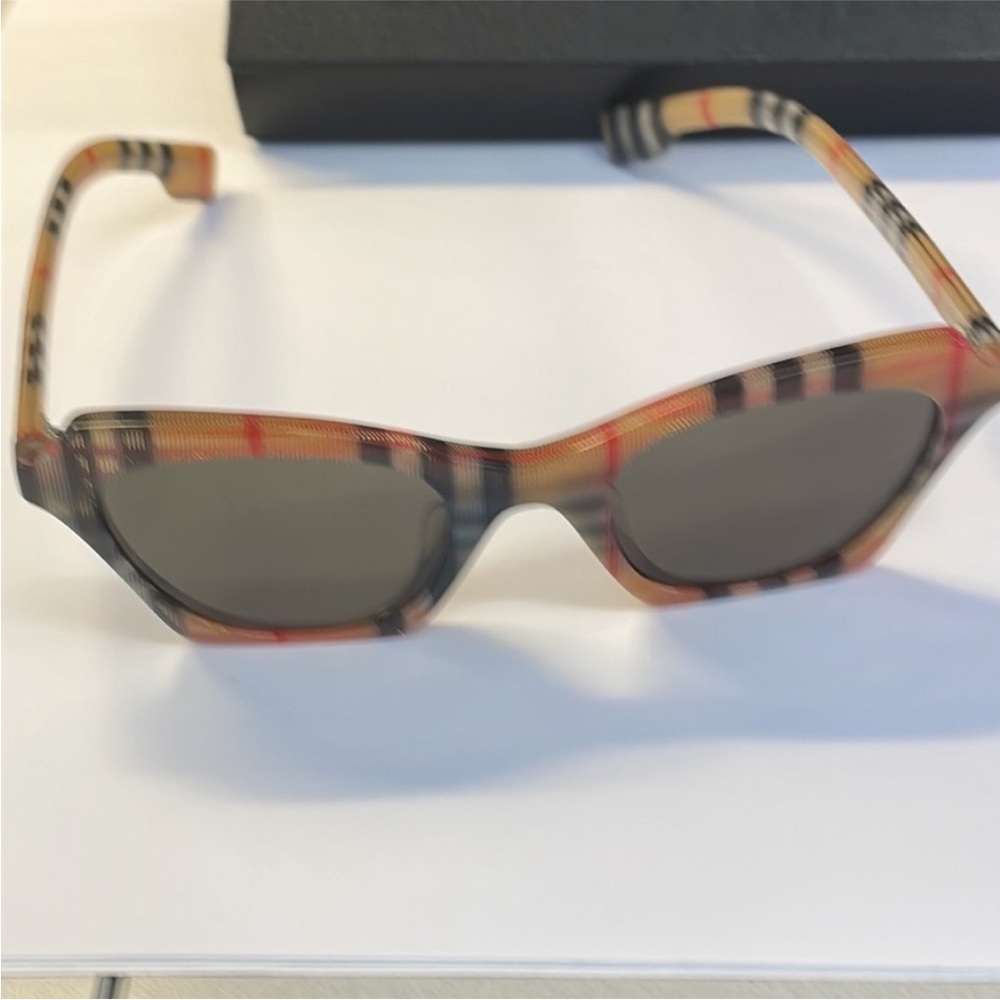 Authentic Burberry Sunglasses - image 2